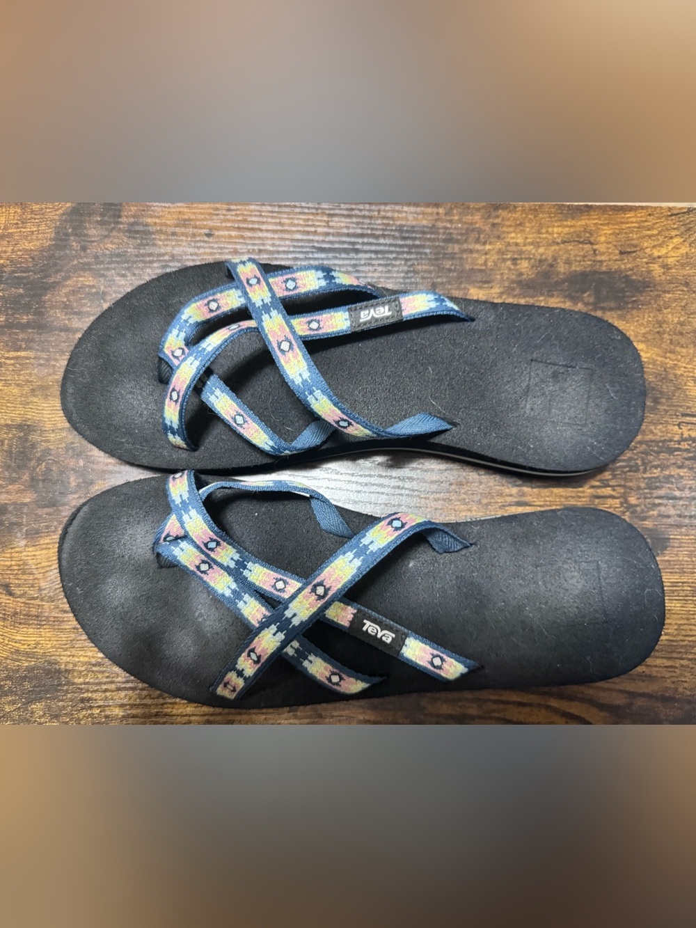 Teva Women's Olowahu Strappy Flip Flop Sandals Size 9 Geometric Multi-Strap
